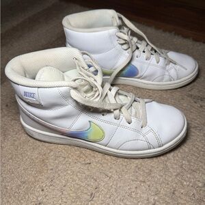 Nike Womens Court Royale 2 Mid Sneakers size 6.5
